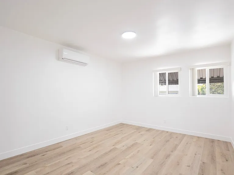 904 N Sierra Bonita Ave — Photo 42