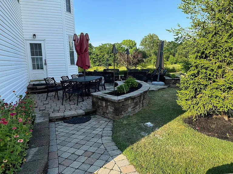 245 South Ln — Photo 26