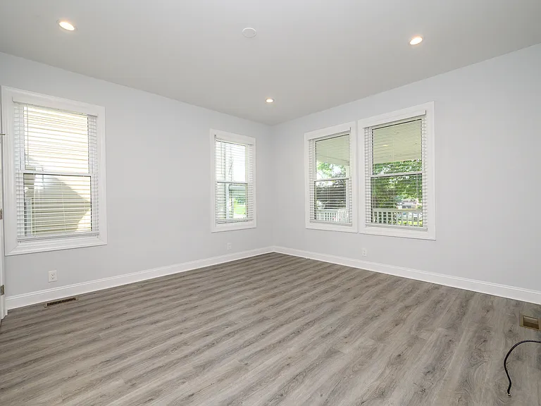 32 Woodland Ave #1 — Photo 20