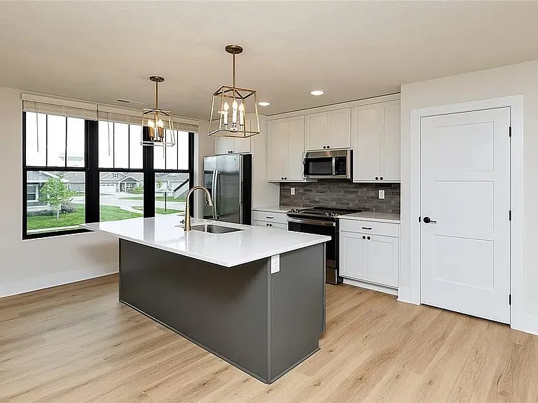 2833 SW Prairie Trail Pkwy — Photo 7