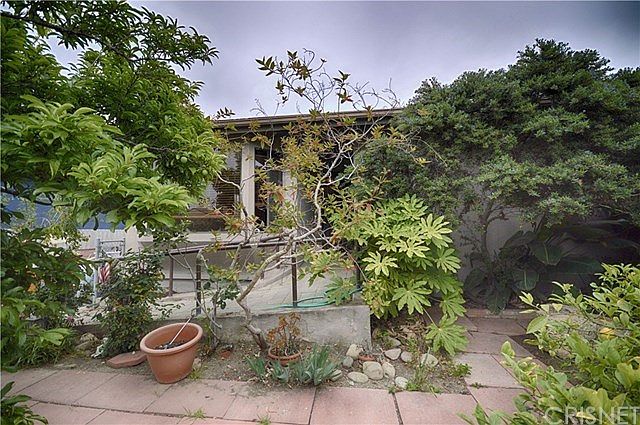 1st image of 724 Lemon Grove Ave