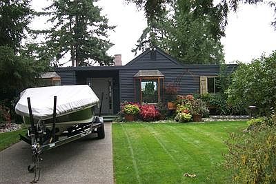 5th image of 2430 W Lake Sammamish Pkwy SE