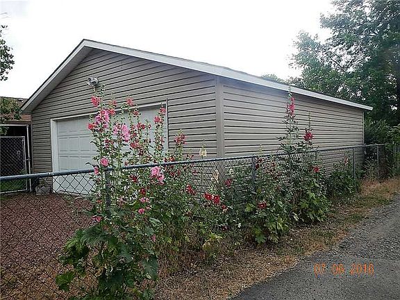 2nd image of 2011 Eldorado Dr