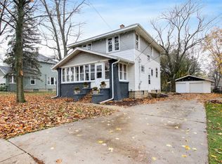 3137 Locke Ave SW, Grandville, MI