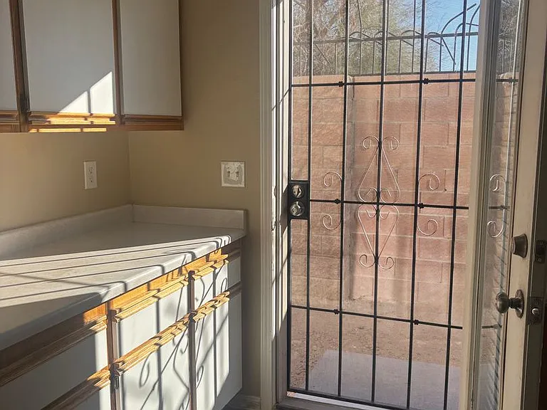 2120 Fred Brown Dr — Photo 16