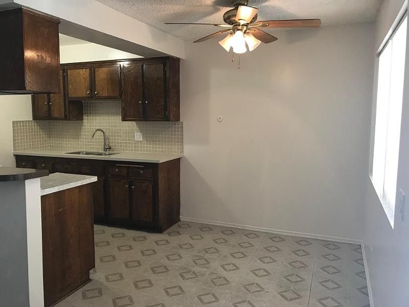 2nd image of 6136 Woodlawn Ave APT C