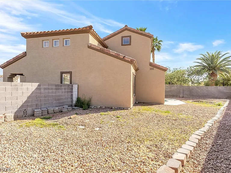 1444 Country Hollow Dr — Photo 25