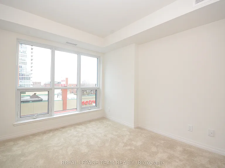 242 Rideau St #404 — Photo 25