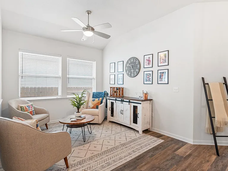 8317 Bestride Bnd — Photo 10