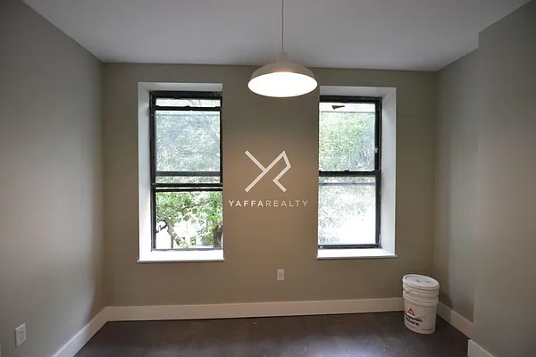 Rented by Yaffa Realty LLC | media 18