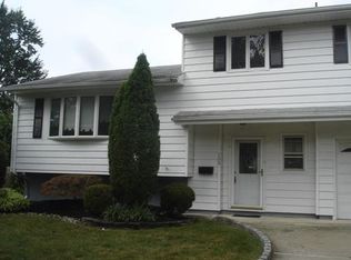 105 Willow St, East Brunswick, NJ 08816