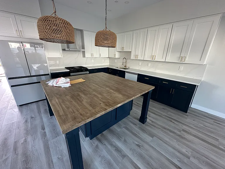 178 Dahlia Ave — Photo 4