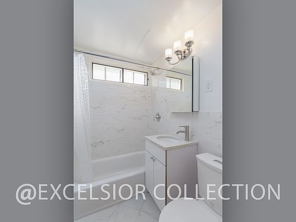 4th image of 469 Clinton St APT 1R