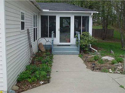2nd image of 13935 Oberley Dr SE