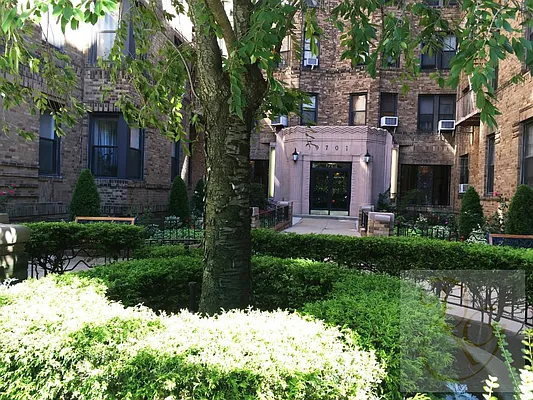 Sold by Dorsa Group | media 12