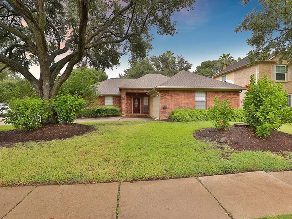 803 Copper Creek Dr, Katy, TX 77450