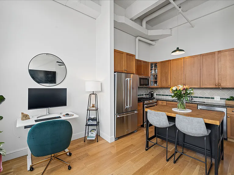 300 Communipaw Ave #145 — Photo 5