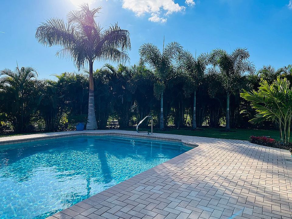 2nd image of 3806 Dana Shores Dr