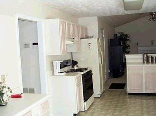 3427 Lochness Ln, Powder Springs, GA 30127