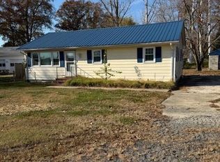 15 Sugar Dr, East New Market, MD 21631