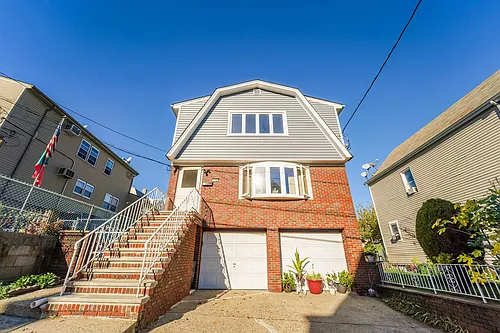 79 Hoyt St #2 Photo 1