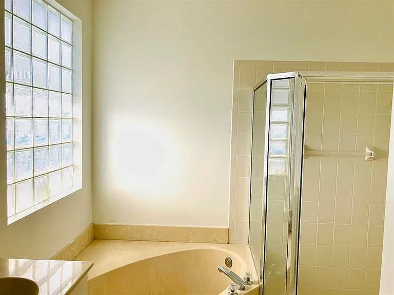 10752 Oak Bend Way — Photo 16