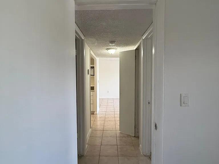 8185 NW 7th St #219 — Photo 2