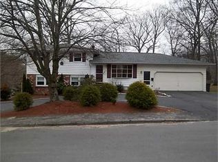 11 Walnut Hill Rd, Coventry, RI 02816