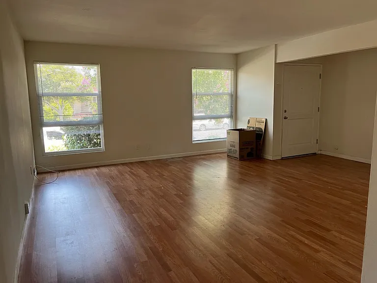 1015 S Marguerita Ave #1 — Photo 8