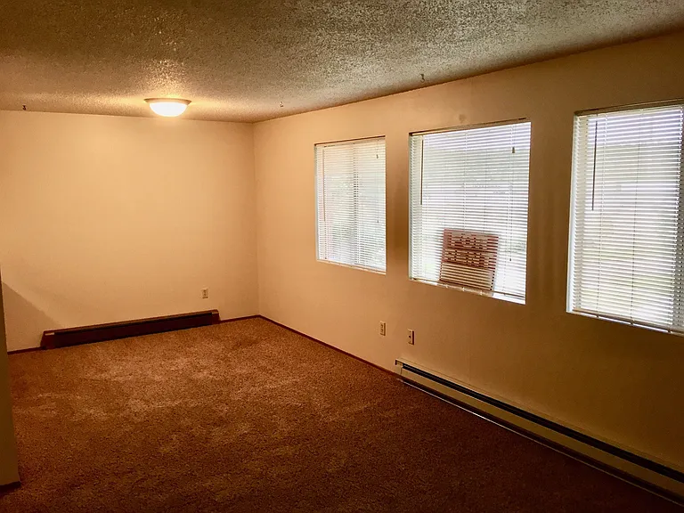 1904 W 2nd Ave #4 — Photo 9