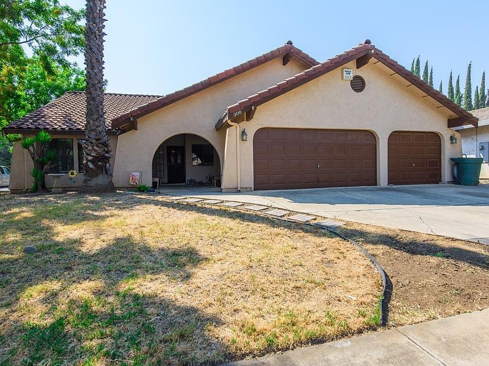 1st image of 300 Arambel Dr