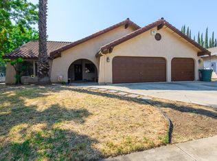 300 Arambel Dr, Patterson, CA 95363