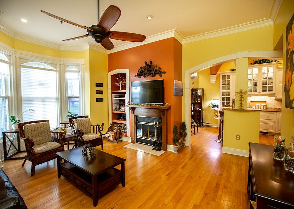 1st image of 1049 S Park St #1