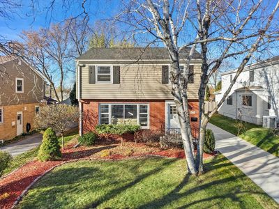 6165 North Santa Monica BOULEVARD, Milwaukee, WI, 53217