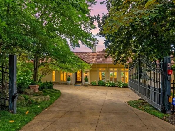 6 River Ridge Ct, Little Rock, AR 72227