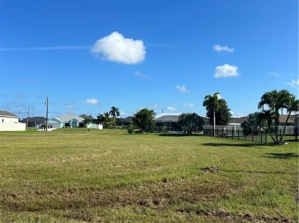 3311 NW 4th St, Cape Coral, FL 33993