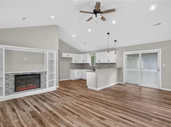 300 Fuller St, Suffolk, VA 23434
