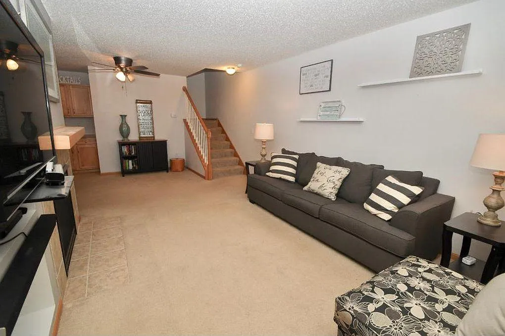 Building Photo - 515 French Ln