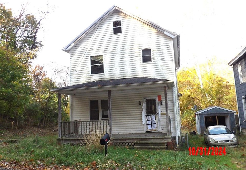 2nd image of 503 Canyon St