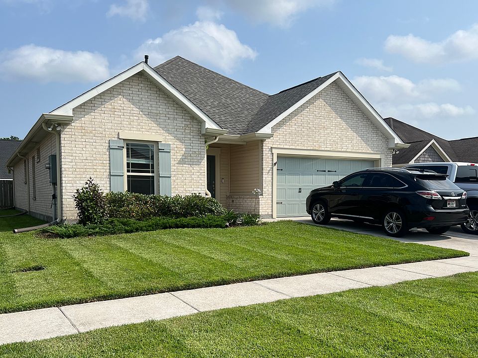 1st image of 2605 Birchwood Rd