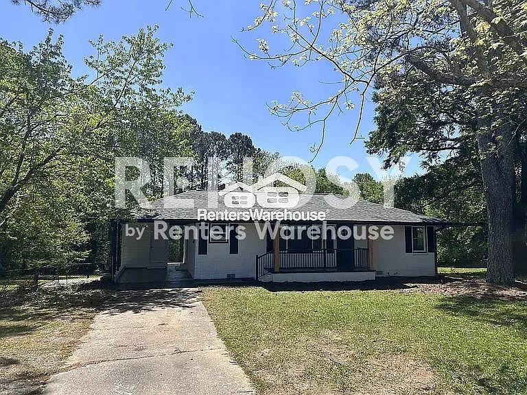 525 Hurt Rd SW