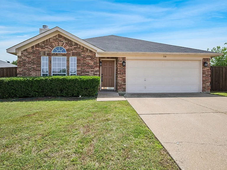 316 Matlock Meadow Dr — Photo 1