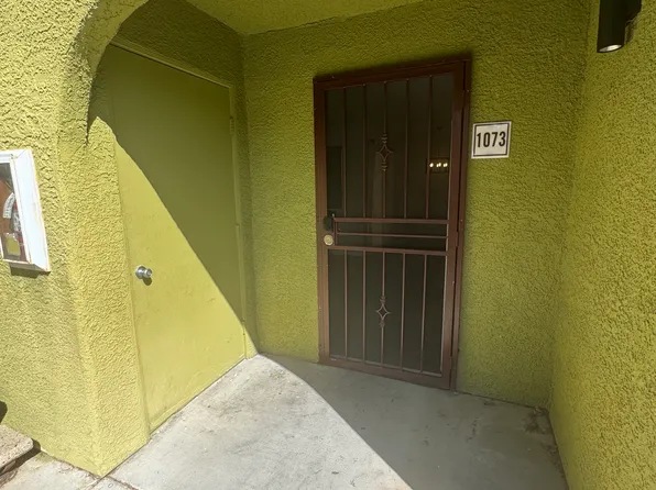 7950 W Flamingo Rd, Las Vegas, NV