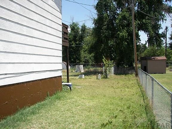 3rd image of 402 N 14th St