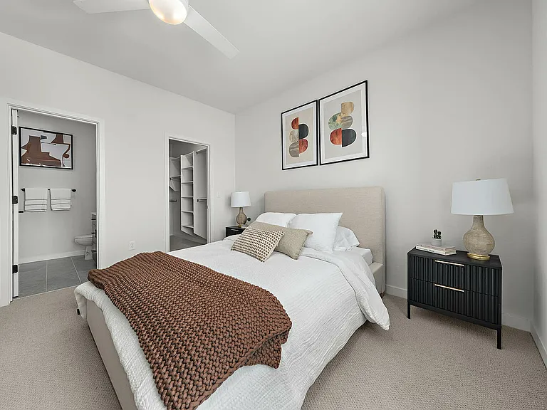 Navona-0625-MM-Townhome-primary bedroom-1