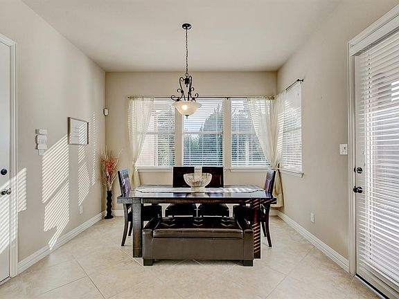 4th image of 8101 Keechie Dr