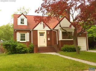 1648 Fairfield St, Teaneck, NJ 07666