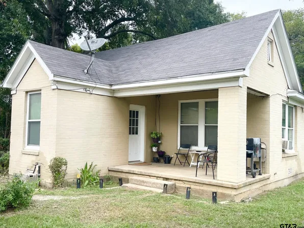 1002 E Bowie Ave, Crockett, TX 75835