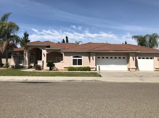 1380 Kenton Way, Madera, CA