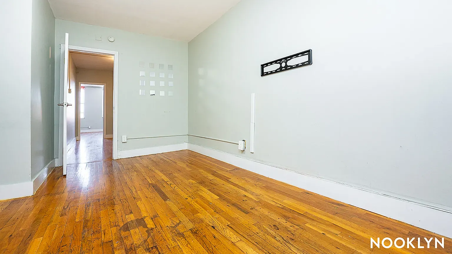 134 Grattan Street — Photo 3